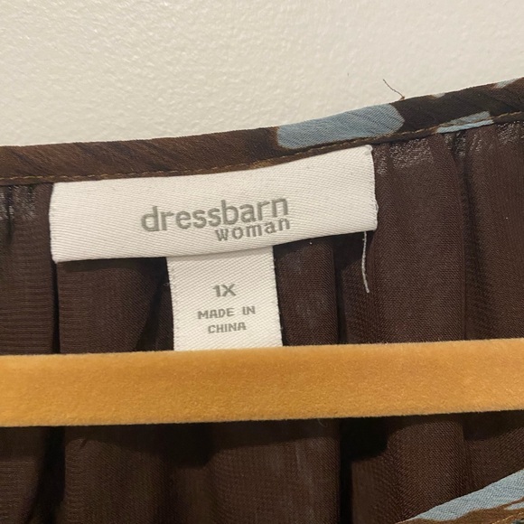 Dressbarn 1x Women’s pattern Blouse! - Picture 3 of 4